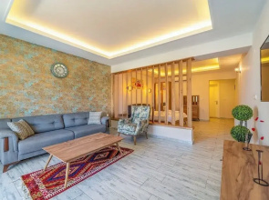 Nakas Suites