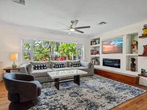 Pool Spacious Backyard Delray Beach Home