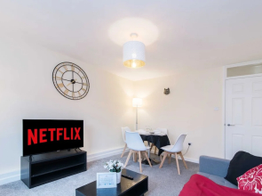 Coventry- Jenner Pet Friendly 2 Bedroom Apartment