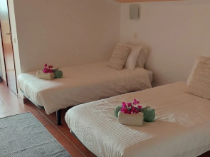 Stunning 8-bed Villa in Estoi