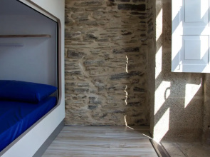Hostel Cross - Adults Only