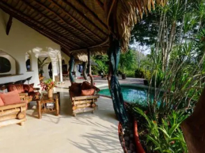 Las Nubes Natural Energy Resort