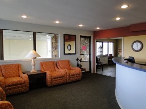 Ocean Shores Inn & Suites