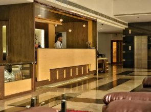 Hotel Monad