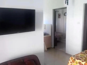 3 bedrooms appartement at Pereybere 600 m away from the beach with shared pool enclosed garden and wifi