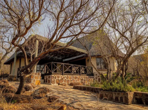 Room in Guest Room - Mmakuba Private Game Lodge, Superior Suite 4