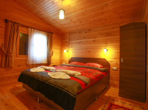 Baris Pension & Bungalows