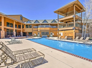 Granby Condo w/ Pool Access, Near Hiking & Skiing!