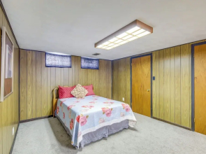 Charming Home - 4 Mi to Euclid Creek Reservation