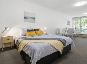 A Cozy Studio CBD Next to Darling Harbour