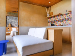 Birdcage 33 Hotel - Adult Only