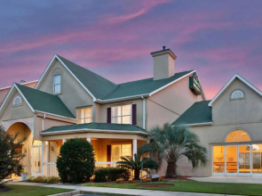 Country Inn & Suites by Radisson, Columbia, SC