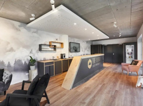 The Cloud Suite Apartments