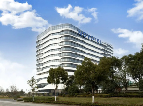 Novotel Jiaxing Port Area