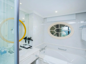 Отель Wyndham Grand Phu Quoc