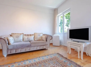 Authentic Flat 750 m to Taksim Square in Beyoglu