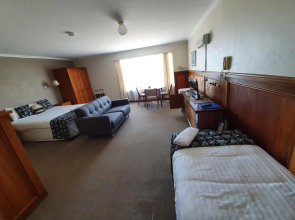 Robe Heaven Motel