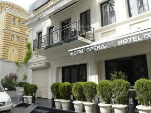 Hotel Opera