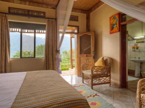 Silverback Lodge