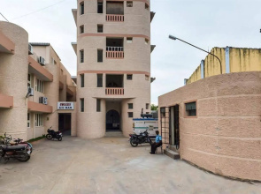 Senthil Residency