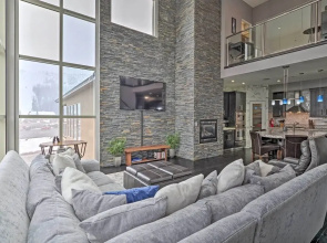 Luxe Brian Head Escape w/ Hot Tub & Mtn Views