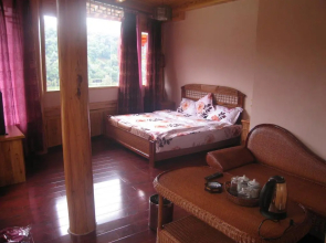 He Shun Da Cha Hu Guest House