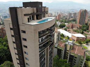Apartamentos Class Suites by HOUSY HOST