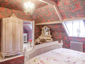 The Stalls at Gileston Manor
