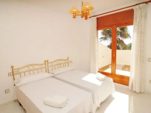 HomeHolidaysRentals Zenda - Costa Barcelona