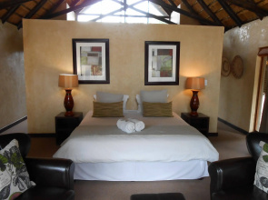 Morokolo Safari Lodge Self-catering