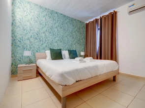 2 Bedroom Apartment Sliema Tigne Suites