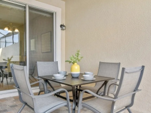 Solara Resort Brand New 4 Bed 4.5 Bath Townhome 4 Bedroom Townhouse by Redawning