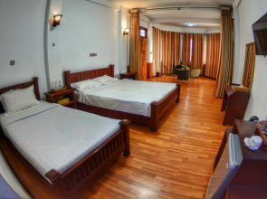 Hotel Spring