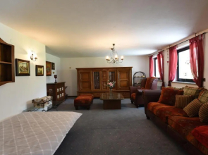 LakeView Apartment