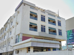 OYO 10533 Hotel Victory Grand