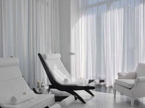 Отель Dua Miami Brickell, An Autograph Collection Hotel