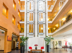 Avalon Hotel & Conferences