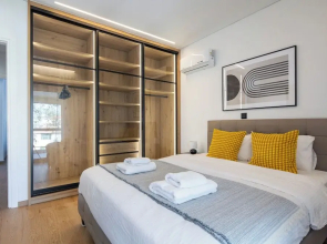 Bloom 2-Bedroom Apartment in Athens