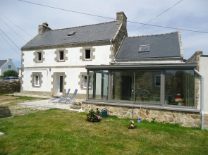 Cozy holiday home in Plogoff near the beach