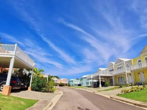 Tropics at Little Bay Country Club