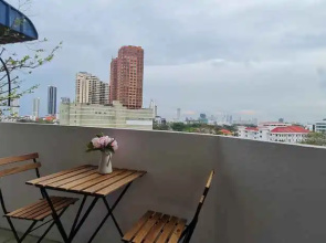 3 Bedrooms Apartment @ Wayton Court
