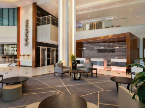 Отель Ramada by Wyndham Dubai Barsha Heights