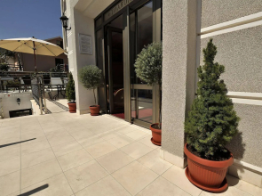 Hotel Djuric