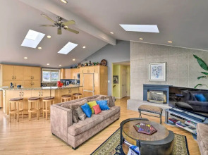 Anacortes Paradise Vacation Rental w/ Water Views!