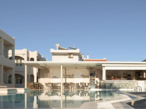 Apollo Apartments