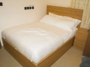 1BD Serenity Dubai Suites