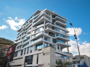 Leona Residences Apartment