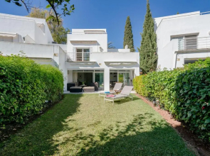 OleHolidays Guadalmina Golf Plaza