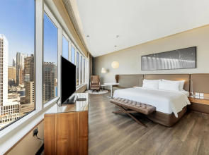 Отель Radisson Blu Hotel, Dubai Canal View