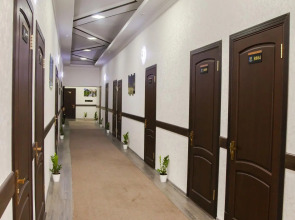 Отель Mira Stay